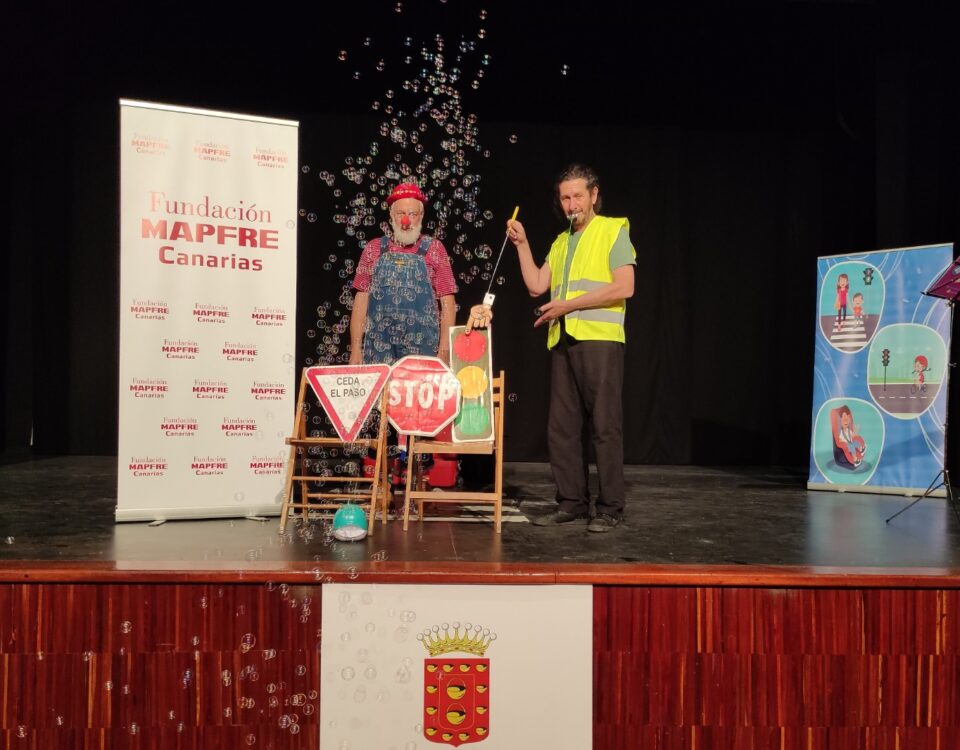 Tal Cual Troupe lleva el teatro y la seguridad vial a La Gomera